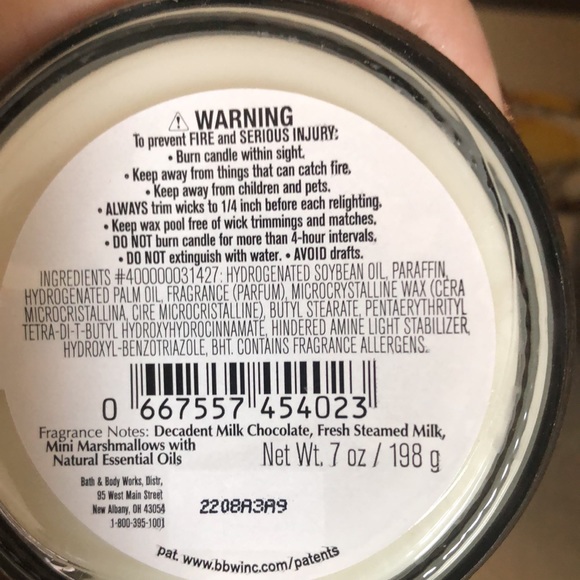 COPY - Bath and Bodyworks hot cocoa and cream one wick candle - Picture 3 of 4